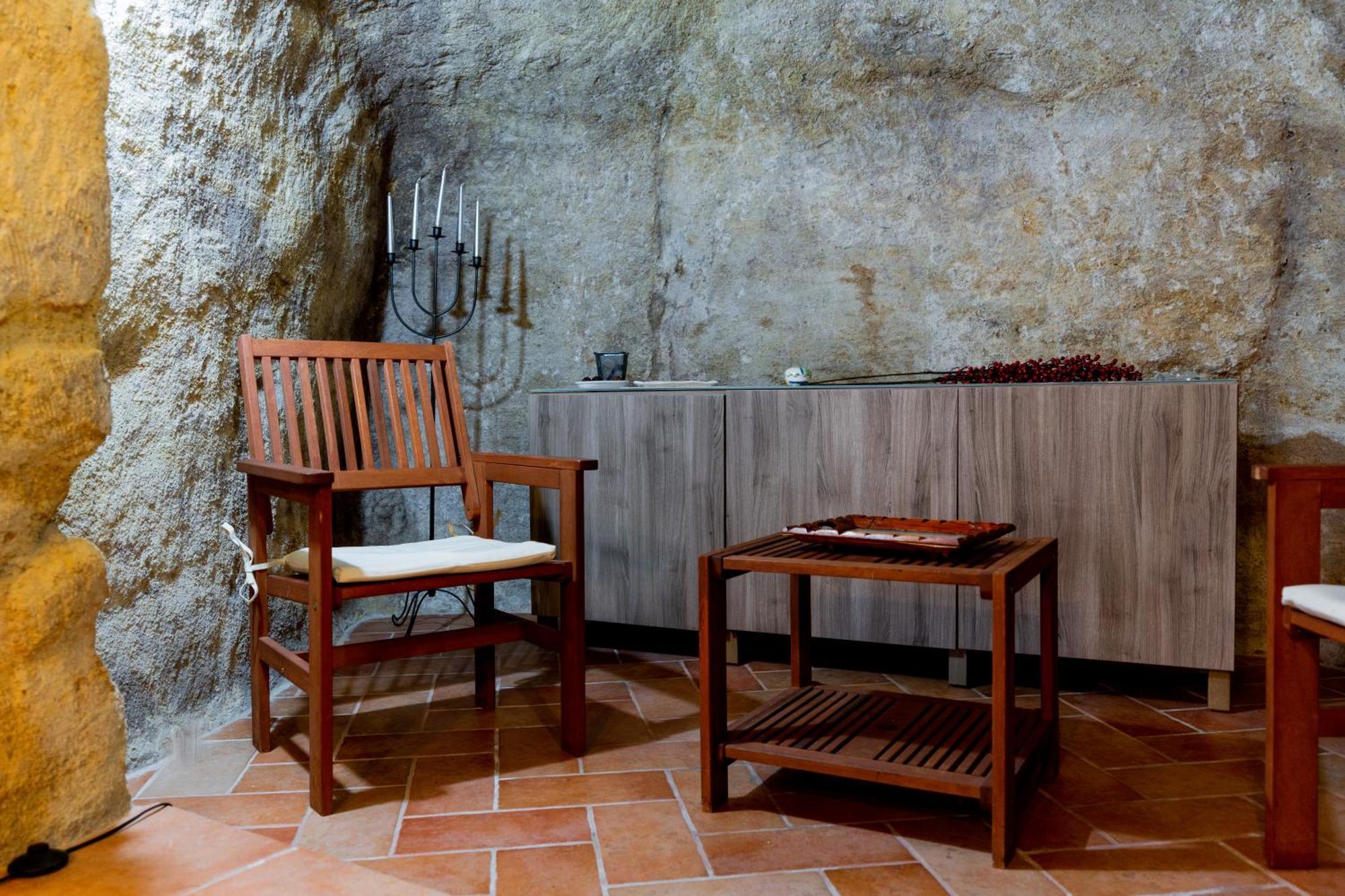 Villa Domus Teja Agira Esterno foto