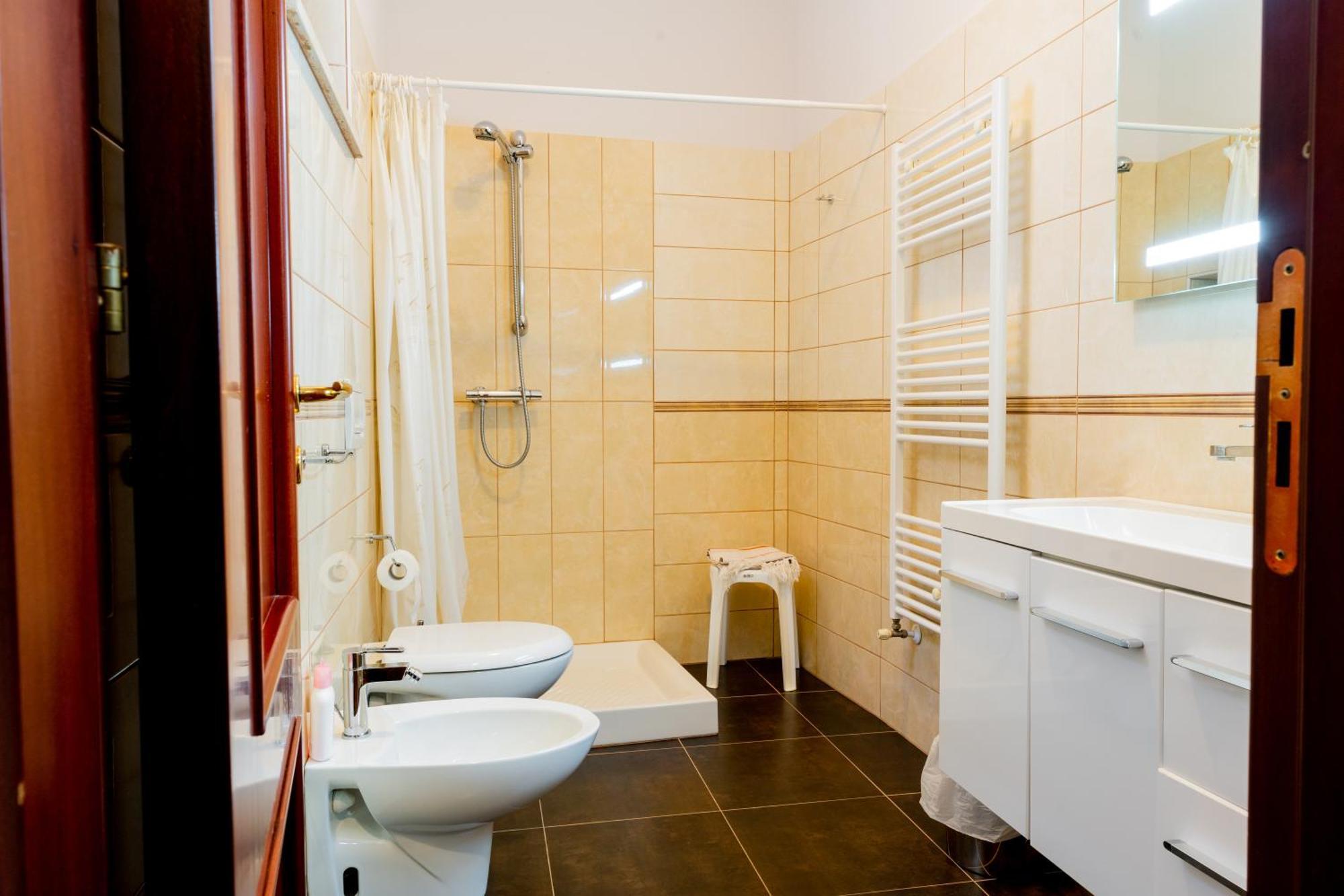 Villa Domus Teja Agira Esterno foto